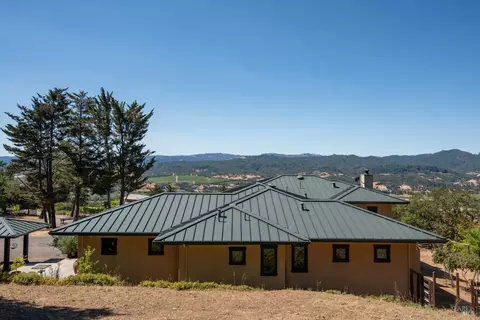 Exterior - 26876 River Rd, Cloverdale, CA 95425 photo 6 of 10