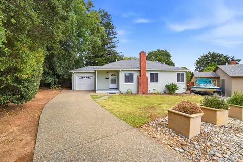 1120 Clayton Ct, Novato, CA 94945