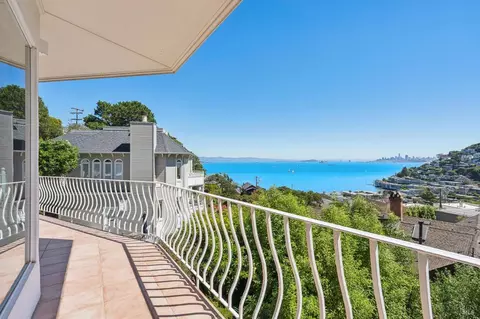 View/Area - 40-42 Central Ave, Sausalito, CA 94965 photo 7 of 11