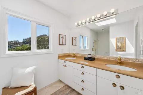Bath - 40-42 Central Ave, Sausalito, CA 94965 photo 3 of 7