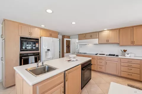 Kitchen - 40-42 Central Ave, Sausalito, CA 94965 photo 7 of 10