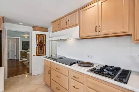 Kitchen - 40-42 Central Ave, Sausalito, CA 94965 photo 1 of 10
