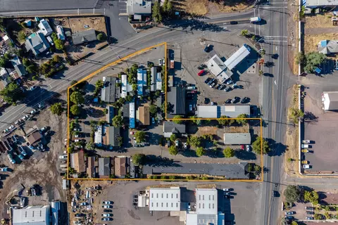 View/Area - 3251 N State St, Ukiah, CA 95482 photo 4 of 4