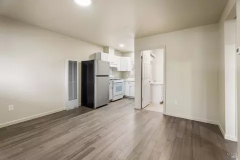 Living - 3251 N State St, Ukiah, CA 95482 photo 1 of 2