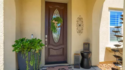 Entry Way - 786 Elderberry Loop, Vacaville, CA 95688 photo 1 of 10