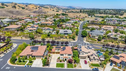 View/Area - 786 Elderberry Loop, Vacaville, CA 95688 photo 9 of 15