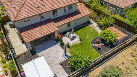 View/Area - 786 Elderberry Loop, Vacaville, CA 95688 photo 13 of 15