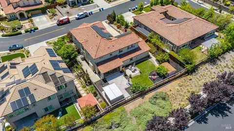 View/Area - 786 Elderberry Loop, Vacaville, CA 95688 photo 3 of 15