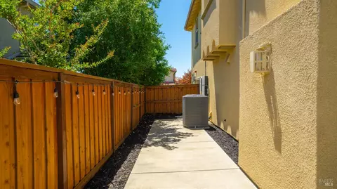 Exterior - 786 Elderberry Loop, Vacaville, CA 95688 photo 18 of 19