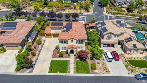 View/Area - 786 Elderberry Loop, Vacaville, CA 95688 photo 2 of 15