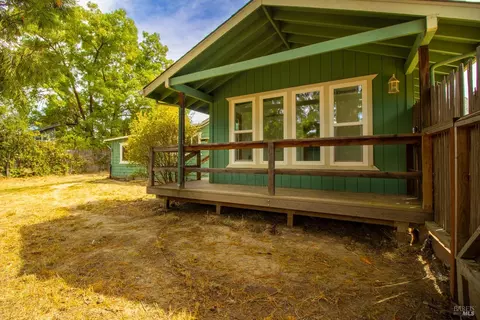Exterior - 373 S Lenore Ave, Willits, CA 95490 photo 2 of 6