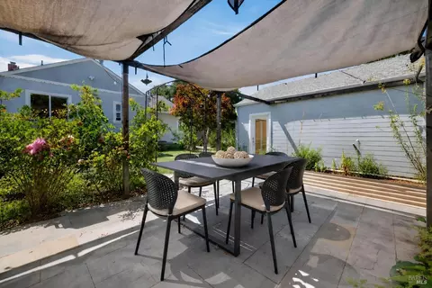 Exterior - 705 5th St, Petaluma, CA 94952 photo 5 of 10