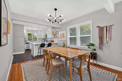 Dining - 705 5th St, Petaluma, CA 94952 photo 4 of 5