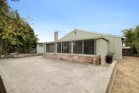 Exterior - 166 Delta Cir, Vallejo, CA 94589 photo 5 of 7