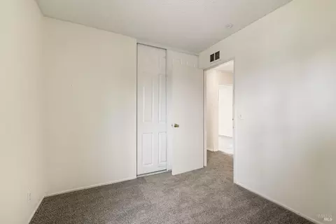Bedroom - 166 Delta Cir, Vallejo, CA 94589 photo 2 of 10