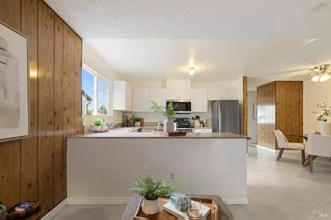 Kitchen - 166 Delta Cir, Vallejo, CA 94589 photo 5 of 6