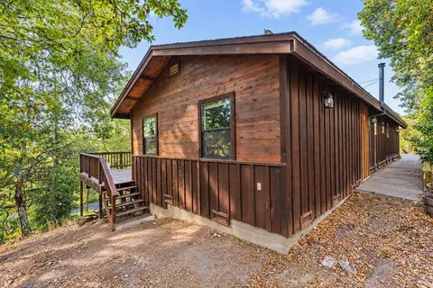Exterior - 370 Laurel St, Willits, CA 95490 photo 8 of 12