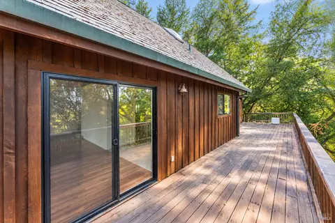 Exterior - 370 Laurel St, Willits, CA 95490 photo 7 of 12