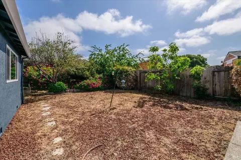 Exterior - 200 Saint Olaf Way, Vallejo, CA 94589 photo 7 of 9