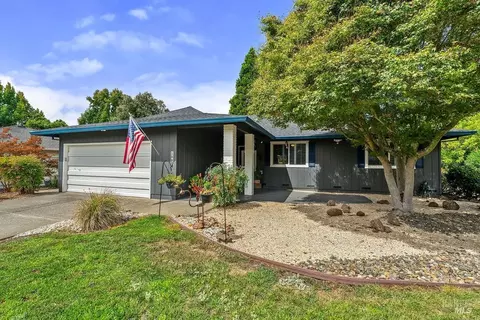 132 Mountain Vista Cir, Santa Rosa, CA 95409