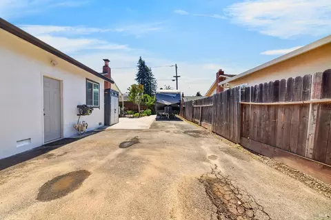 Exterior - 77 Adele Ave, Rohnert Park, CA 94928 photo 10 of 11