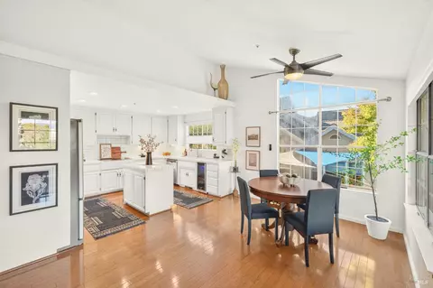 Dining - 14 Clement Ct, Napa, CA 94558 photo 4 of 5