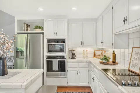 Kitchen - 14 Clement Ct, Napa, CA 94558 photo 4 of 5