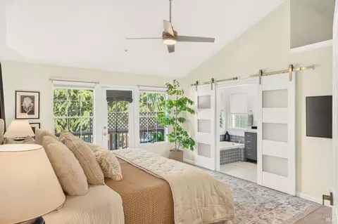 Bedroom - 14 Clement Ct, Napa, CA 94558 photo 5 of 7
