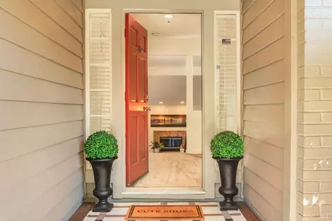 Entry Way - 14 Clement Ct, Napa, CA 94558 photo 4 of 4