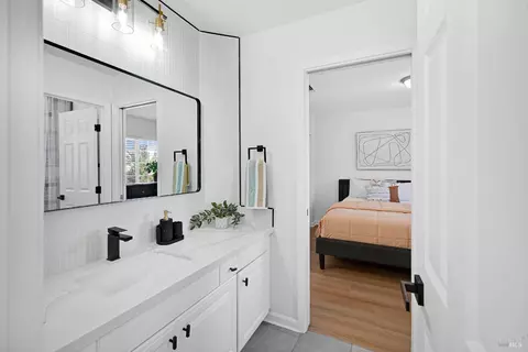 Bath - 4244 Rose Arbor Way, Vallejo, CA 94591 photo 5 of 7