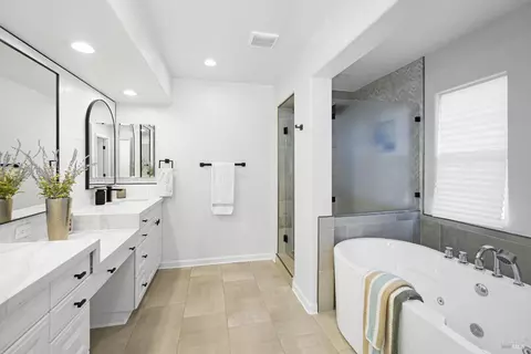 Bath - 4244 Rose Arbor Way, Vallejo, CA 94591 photo 2 of 7