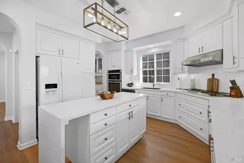 Kitchen - 4244 Rose Arbor Way, Vallejo, CA 94591 photo 5 of 6