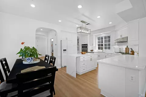 Kitchen - 4244 Rose Arbor Way, Vallejo, CA 94591 photo 4 of 6
