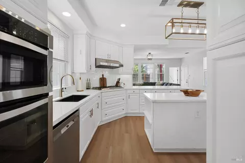 Kitchen - 4244 Rose Arbor Way, Vallejo, CA 94591 photo 6 of 6