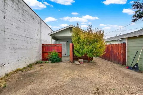 Exterior - 127 Broadway St, Vallejo, CA 94590 photo 13 of 19