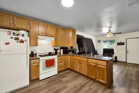 Kitchen - 127 Broadway St, Vallejo, CA 94590 photo 5 of 7