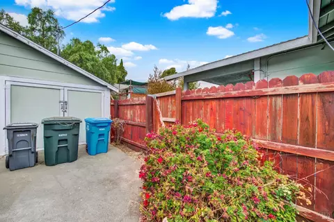 Exterior - 127 Broadway St, Vallejo, CA 94590 photo 16 of 19