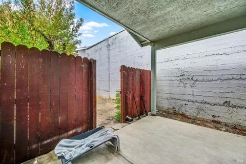 Exterior - 127 Broadway St, Vallejo, CA 94590 photo 9 of 19