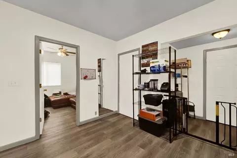 Entry Way - 127 Broadway St, Vallejo, CA 94590 photo 2 of 3