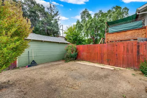 Exterior - 127 Broadway St, Vallejo, CA 94590 photo 11 of 19