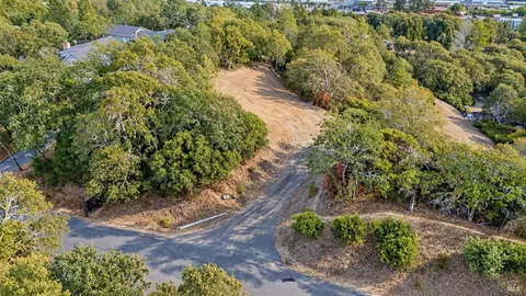 373 Laurel St, Willits, CA 95490 photo 2