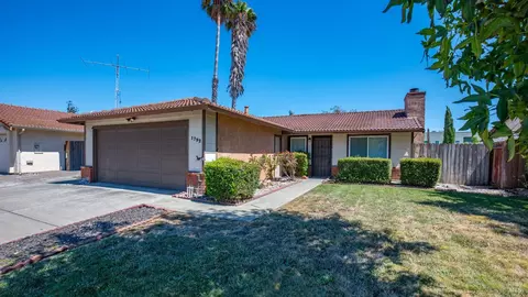 Exterior - 1792 Enterprise Dr, Fairfield, CA 94533 photo 2 of 8