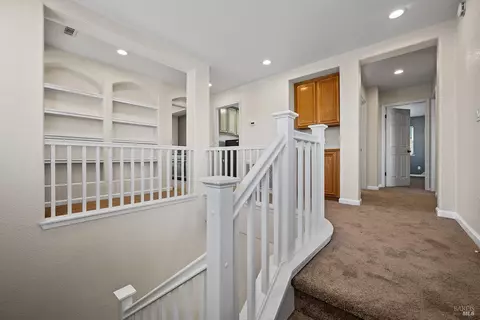 Entry Way - 638 Decanter Cir, Windsor, CA 95492 photo 3 of 8