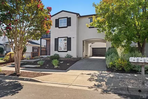 Exterior - 638 Decanter Cir, Windsor, CA 95492 photo 5 of 9
