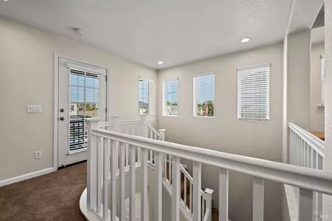 Entry Way - 638 Decanter Cir, Windsor, CA 95492 photo 5 of 8