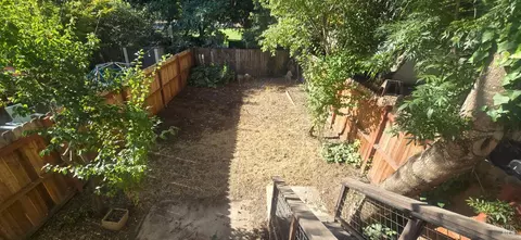Exterior - 7321 Bodega Ave, Sebastopol, CA 95472 photo 2 of 11