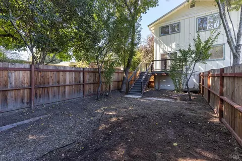 Exterior - 7321 Bodega Ave, Sebastopol, CA 95472 photo 7 of 11