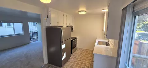 Kitchen - 7321 Bodega Ave, Sebastopol, CA 95472 photo 3 of 3