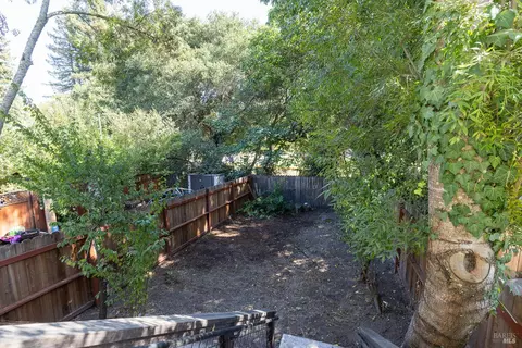 Exterior - 7321 Bodega Ave, Sebastopol, CA 95472 photo 5 of 11