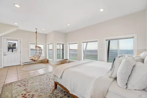Bedroom - 59 Kailua Way, Dillon Beach, CA 94929 photo 3 of 9